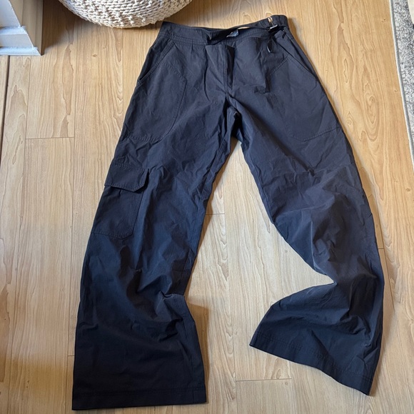 NWOT TOMMY PANT